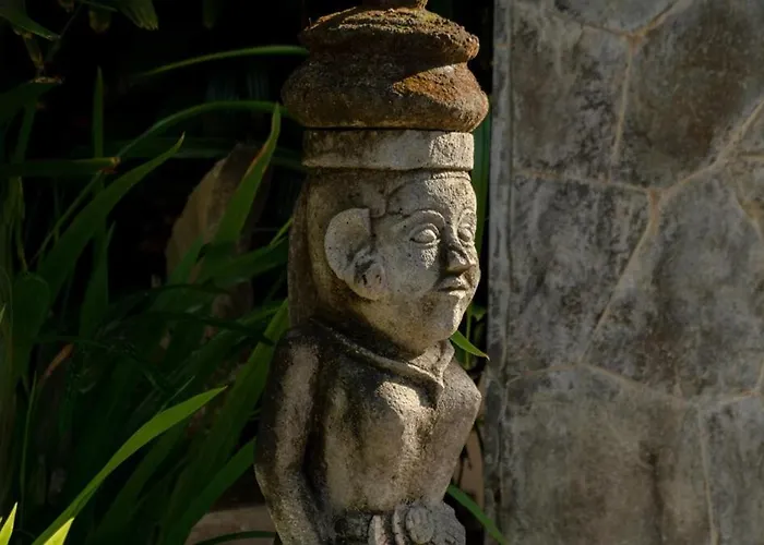 V By Finder Villa Seminyak (Bali)