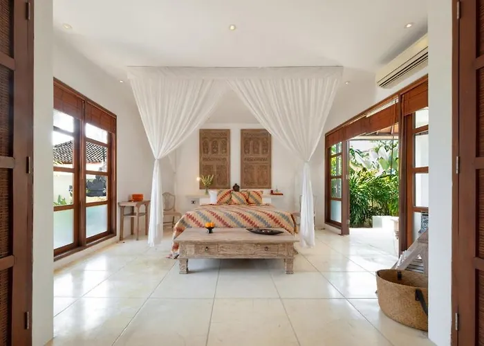 V By Finder Villa Seminyak (Bali)